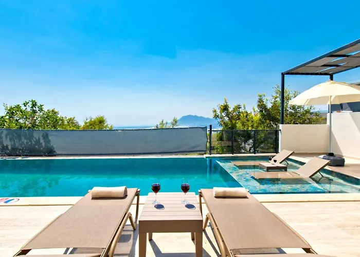 Uzumlu Village 2 Bedroom * Kalkan