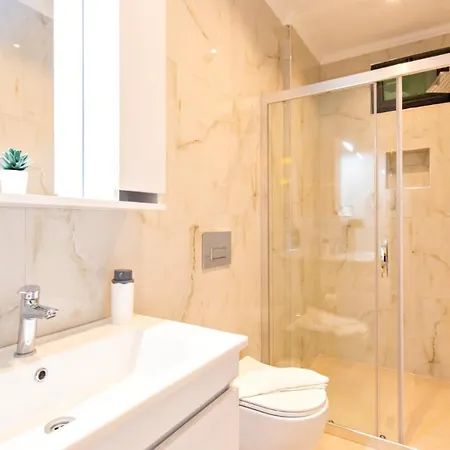 Uzumlu Village 2 Bedroom 3420 וילה