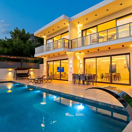 Uzumlu Village 2 Bedroom 3420 קלקן