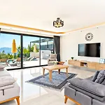 Uzumlu Village 2 Bedroom 칼칸