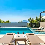 Uzumlu Village 2 Bedroom * 칼칸