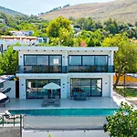 Uzumlu Village 2 Bedroom 칼칸