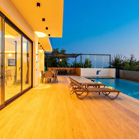 Uzumlu Village 2 Bedroom 3420